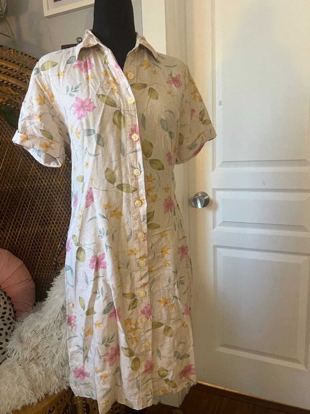 90s Vintage Erika Collection floral shirt dress